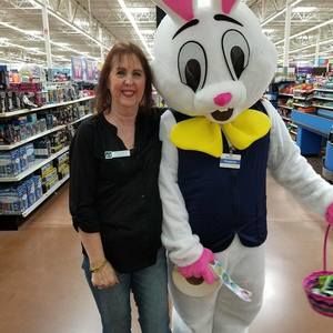 Meet your Posher, Debbie